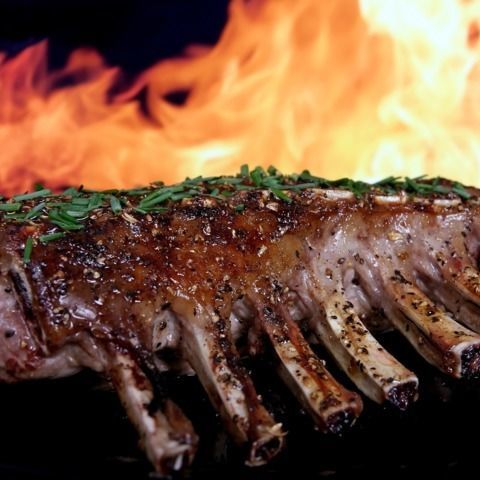 Carrés de sanglier piqués au citron niçois