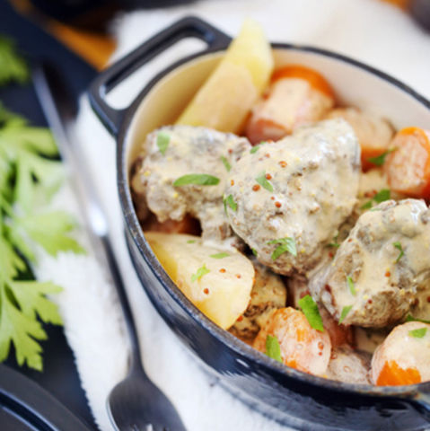 Sauté de sanglier au cognac et à la moutarde