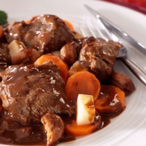 Civet de chevreuil mariné façon grand veneur