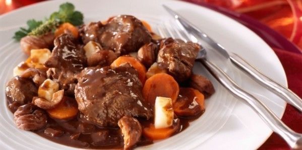 Civet de chevreuil mariné façon grand veneur